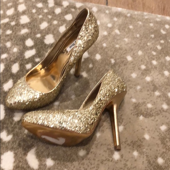 Miu Miu Gold pump - Picture 3 of 4